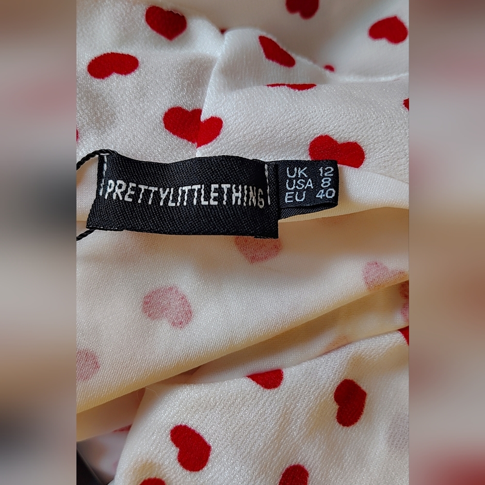 Pretty Little Things | NWT |White Mini Heart Wrap Dress – Size 12❤️ - Picture 9 of 12